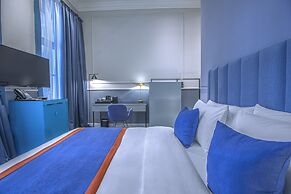 Heritage Hotel and Suites