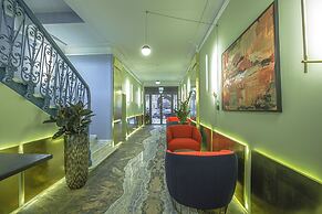 Heritage Hotel and Suites