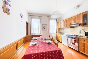 Venice Apartment near Station Santa Lucia