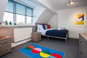 The Manchester Pad - Sleeps 12