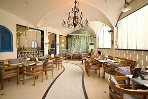 Status Club Resort