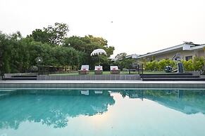 Status Club Resort
