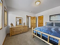 Boulder Lodge At Peak 8 4 Bedroom Home by RedAwning