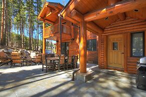 Boulder Lodge At Peak 8 4 Bedroom Home by RedAwning