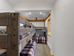 Boulder Lodge At Peak 8 4 Bedroom Home by RedAwning