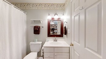 Amazing Sunsets 3 Bedroom Home by RedAwning