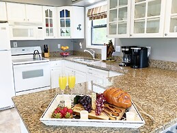 Amazing Sunsets 3 Bedroom Home by RedAwning