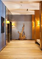 Magna Pivot Hotel - Boutique Class