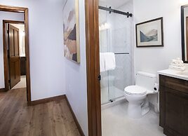 Aspenwood 102 2 Bedroom Condo by RedAwning