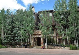 Aspenwood 102 2 Bedroom Condo by RedAwning