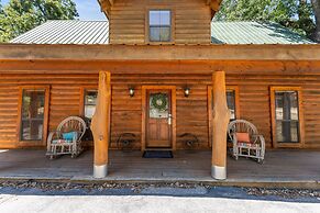 The Lazy K 3 Bedroom Cabin by RedAwning