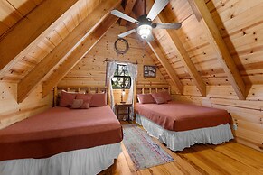 The Lazy K 3 Bedroom Cabin by RedAwning