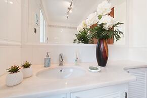 Villa Loreina Palace