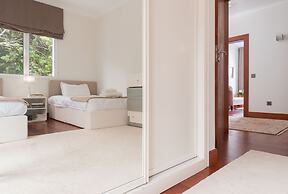 Villa Loreina Palace