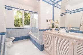 Villa Loreina Palace