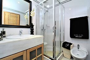 Lido Apartment Excellant Location
