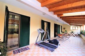 Lido Apartment Excellant Location
