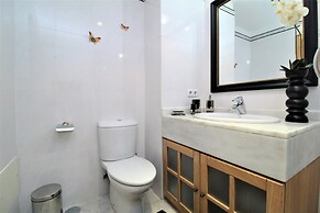 Lido Apartment Excellant Location