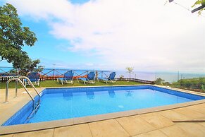 Santa Cruz Villa Private Pool