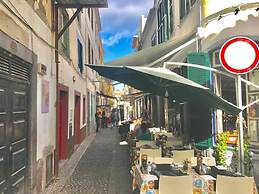 Old Town Apartment Sea View