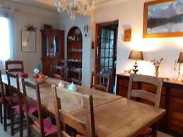 Chambre dans une maison pleine de vie