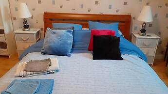 Chambre dans une maison pleine de vie