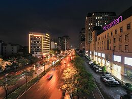 Reyna Hotel Hanoi