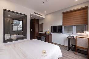 Reyna Hotel Hanoi