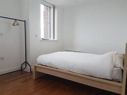 Metropolitan House 2106