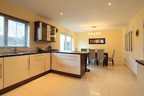 Ardmullen 4 bed Walnut