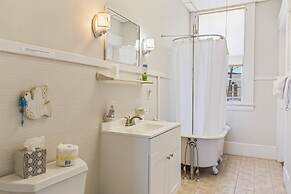 The Jeremiah Mason House B & B