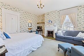 The Jeremiah Mason House B & B