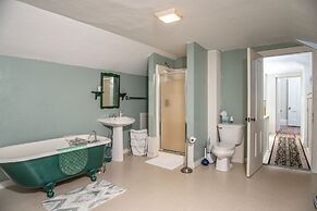 The Jeremiah Mason House B & B