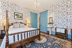 The Jeremiah Mason House B & B