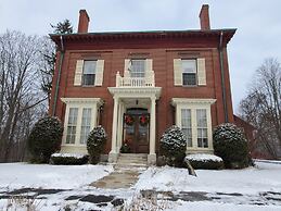 The Jeremiah Mason House B & B