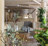 Locke At Broken Wharf