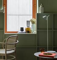 Locke At Broken Wharf