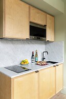 Locke At Broken Wharf