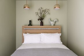 Locke At Broken Wharf