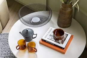 Locke At Broken Wharf