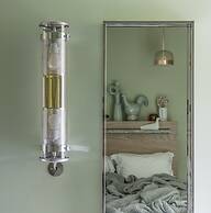 Locke At Broken Wharf