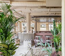 Locke At Broken Wharf