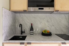 Locke At Broken Wharf