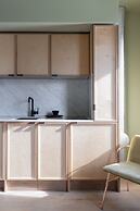 Locke At Broken Wharf