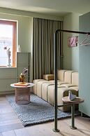 Locke At Broken Wharf