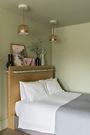 Locke At Broken Wharf