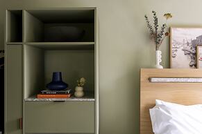 Locke At Broken Wharf