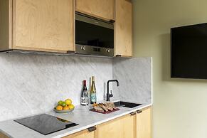 Locke At Broken Wharf