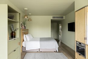 Locke At Broken Wharf