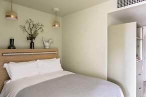 Locke At Broken Wharf